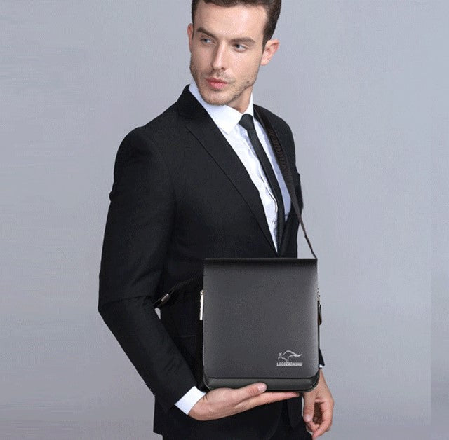 🔥Vásárolj 1-et, kapsz 3-at ingyen!🔥【Hátizsák*1 + Pénztárca*1 + Kártyatartó*1 + Öv*1】Férfi üzleti válltáska, vízálló marhabőr hátizsák